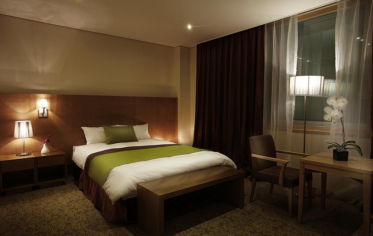 Y Ocean Hotel Yeosu Habitación foto