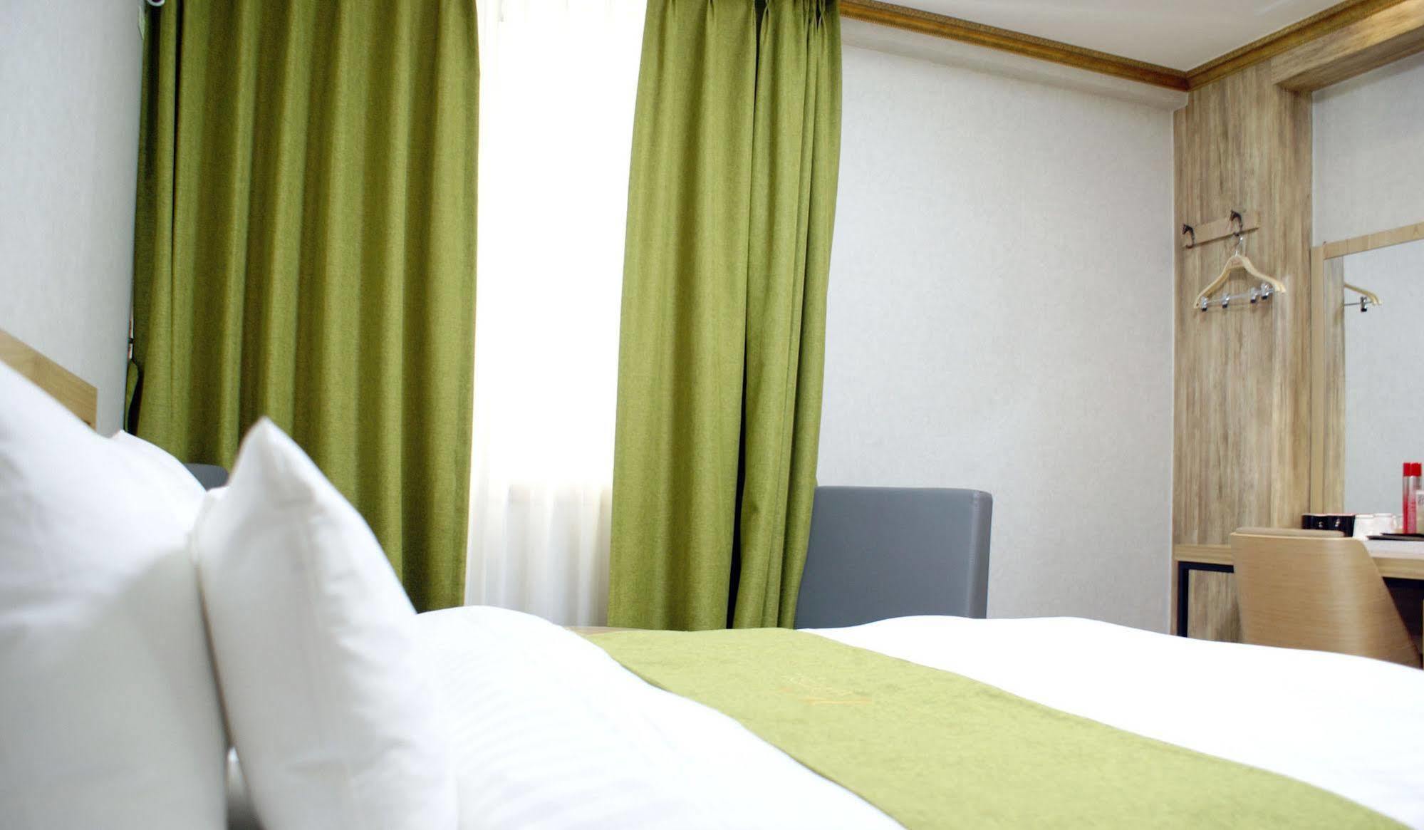 Y Ocean Hotel Yeosu Exterior foto
